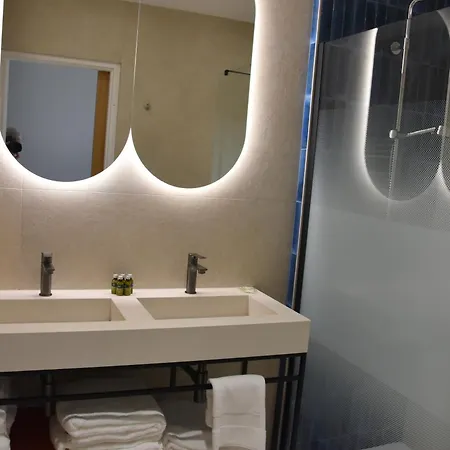 Hotel Le Ceinturon Hyères Extérieur photo