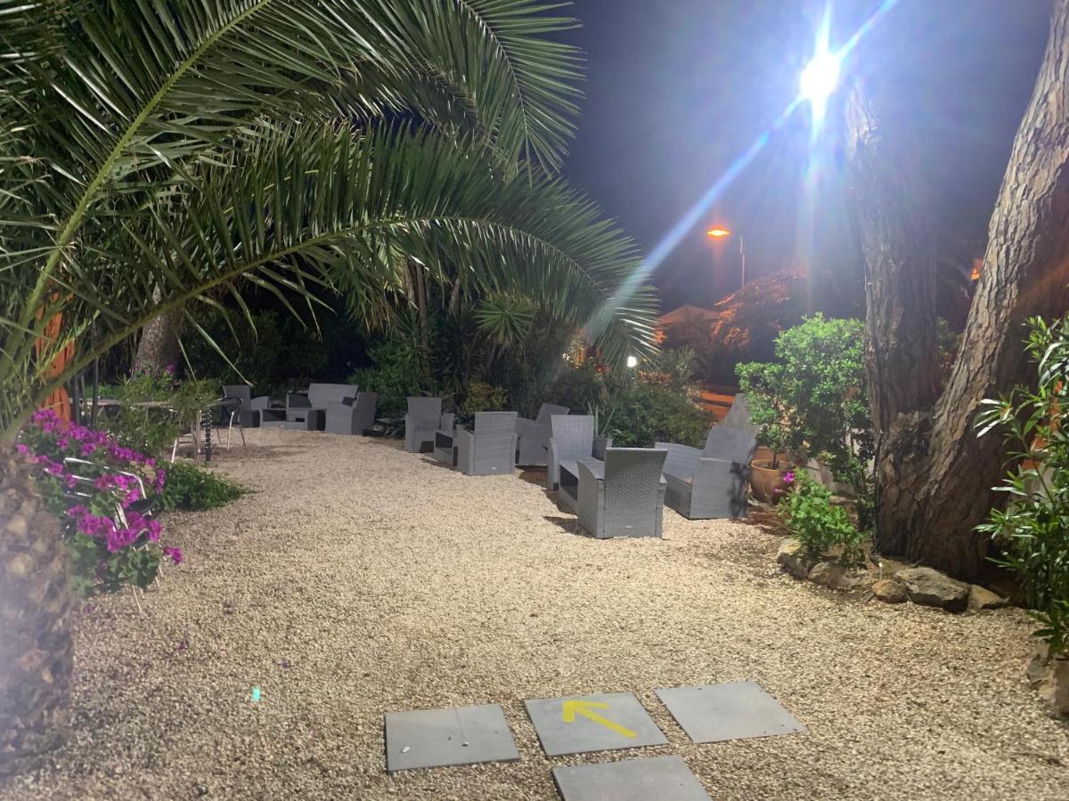 Logis Restaurant Le Kalliste Hotel Hyeres