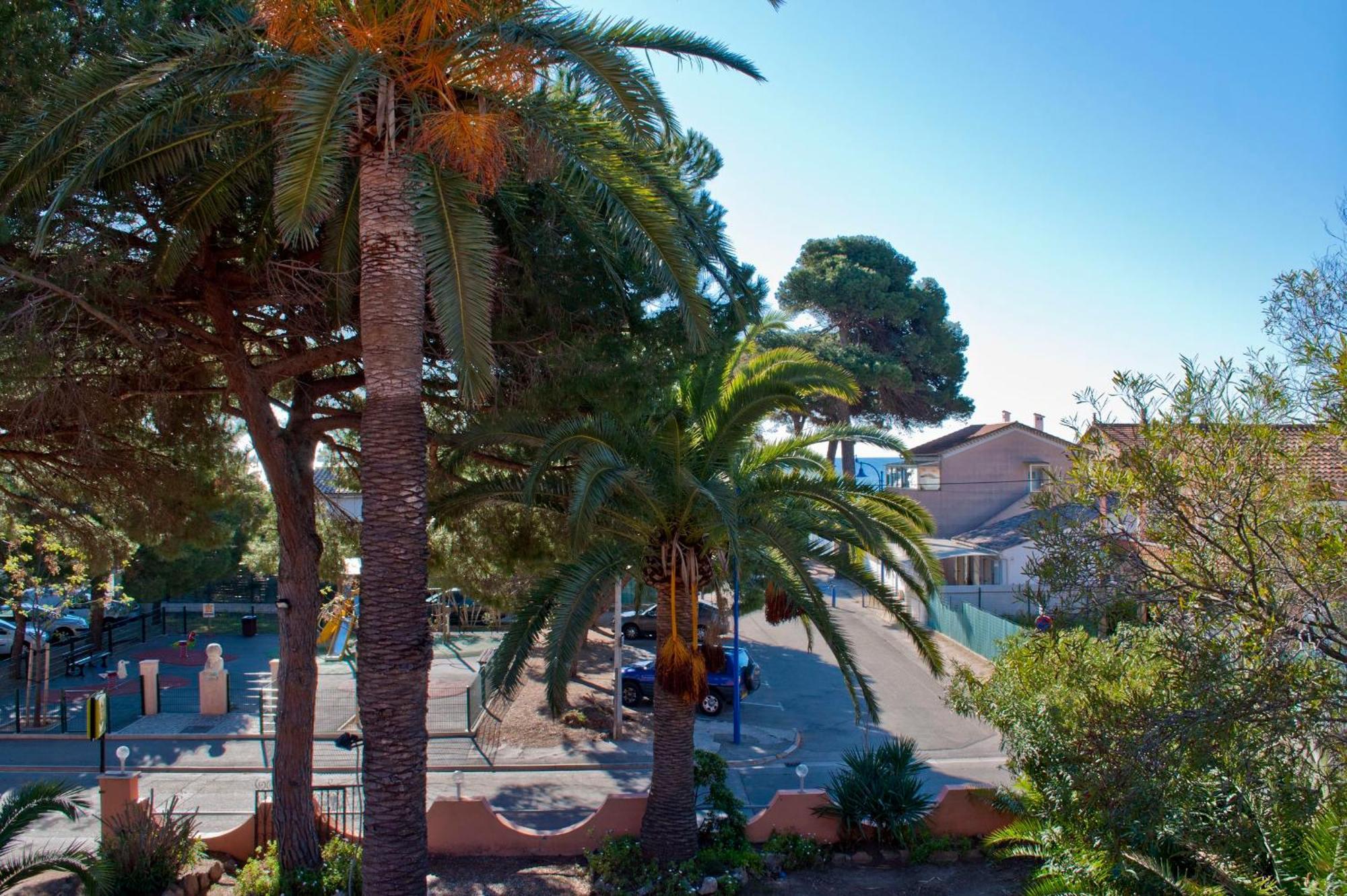 Hotel Logis Restaurant Le Kalliste Hyeres